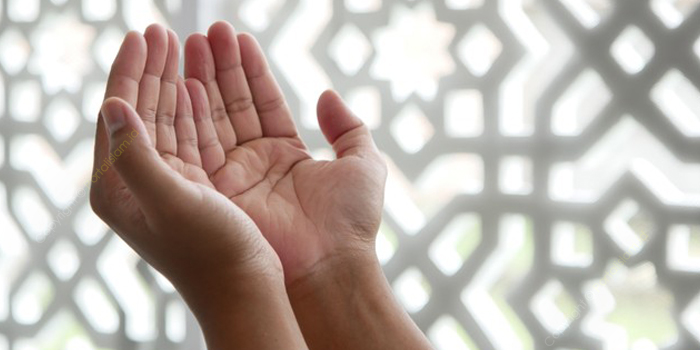 Lirik Sholawat Kullul Qulub Arab + Latin Lengkap